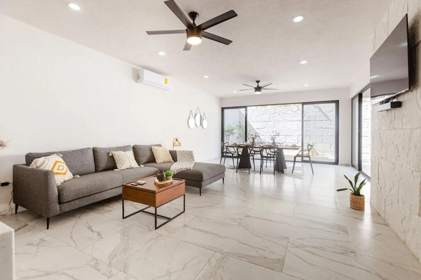 New! Exclusive Villa 10Min To Beach Priv Pool Playa del Carmen
